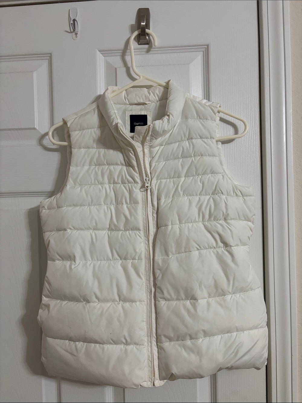 GAP Cream Quilted Puffer Vest - Girls Sleeveless Zip Front